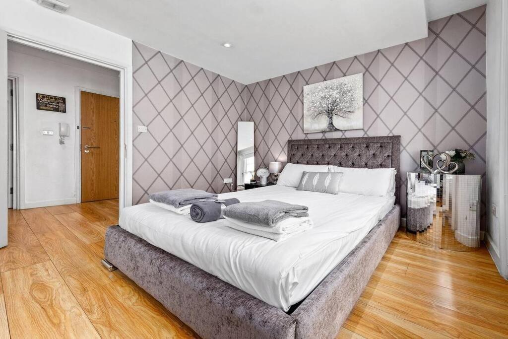 3 Bedroom Apartment In Haymarket Central London Sleep 10 Hy2 Buitenkant foto