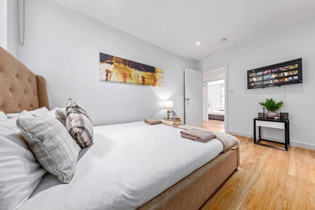 3 Bedroom Apartment In Haymarket Central London Sleep 10 Hy2 Buitenkant foto