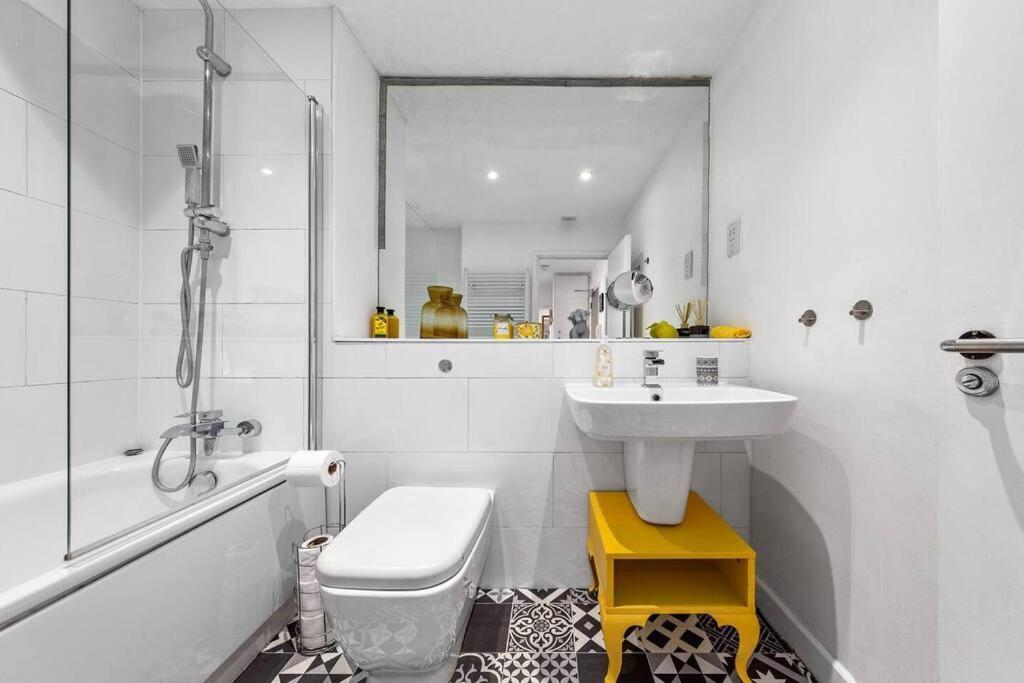 3 Bedroom Apartment In Haymarket Central London Sleep 10 Hy2 Buitenkant foto