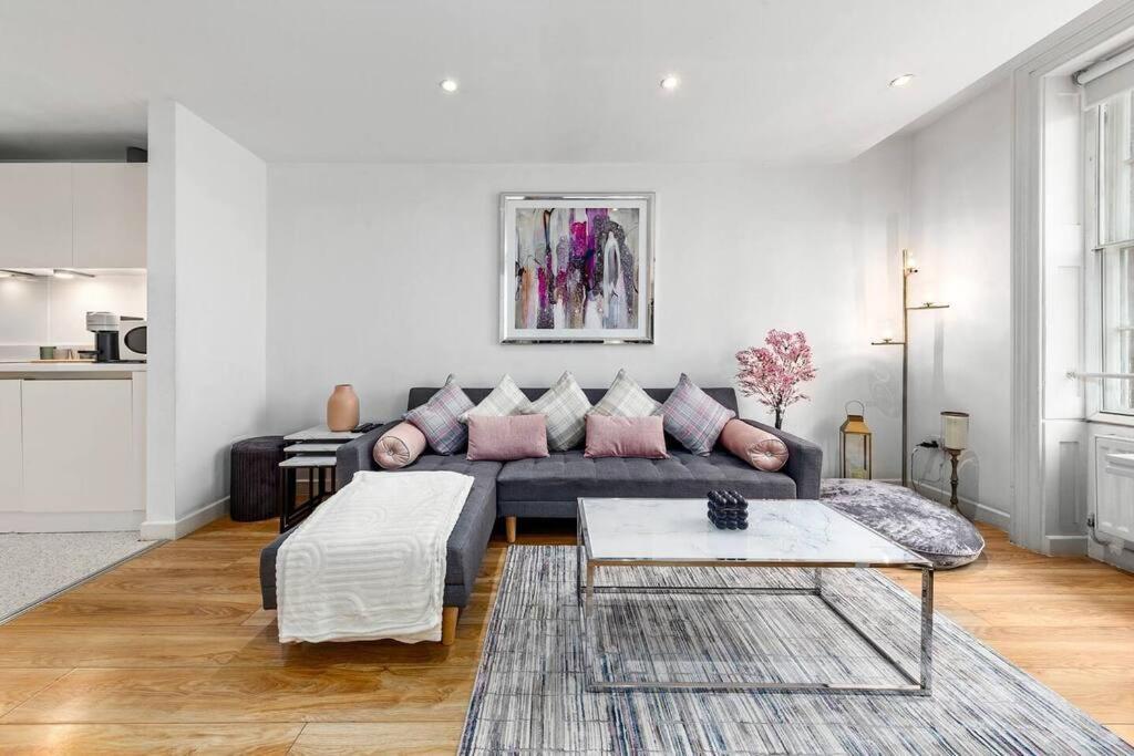 3 Bedroom Apartment In Haymarket Central London Sleep 10 Hy2 Buitenkant foto